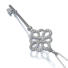 TIFFANY & Co. Halskette mit Diamant-Knoten-Anhänger aus 18-karätigem Weißgold