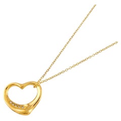 TIFFANY & Co. Elsa Peretti Halskette mit offenem Herzanhänger, 18 Karat Gold 5 Diamanten 16 mm