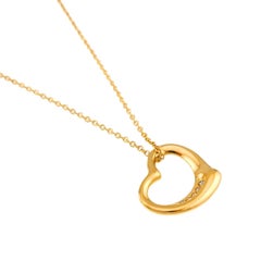 TIFFANY & Co. Elsa Peretti Halskette mit offenem Herzanhänger, 18 Karat Gold 5 Diamanten 16 mm
