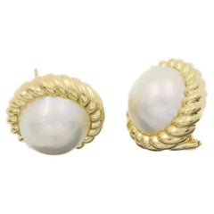 TIFFANY & Co. 18K Gold Mabe Pearl Stud Earrings