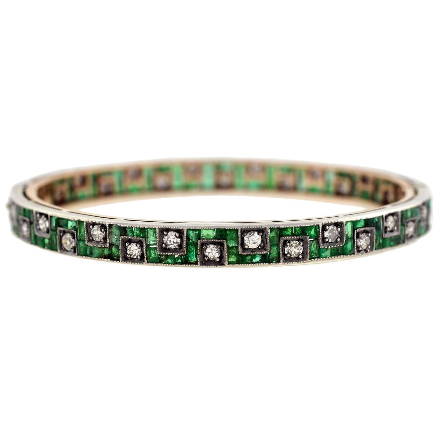 Edwardian Emerald Diamond Gold Platinum Bangle Bracelet In Excellent Condition In Narberth, PA