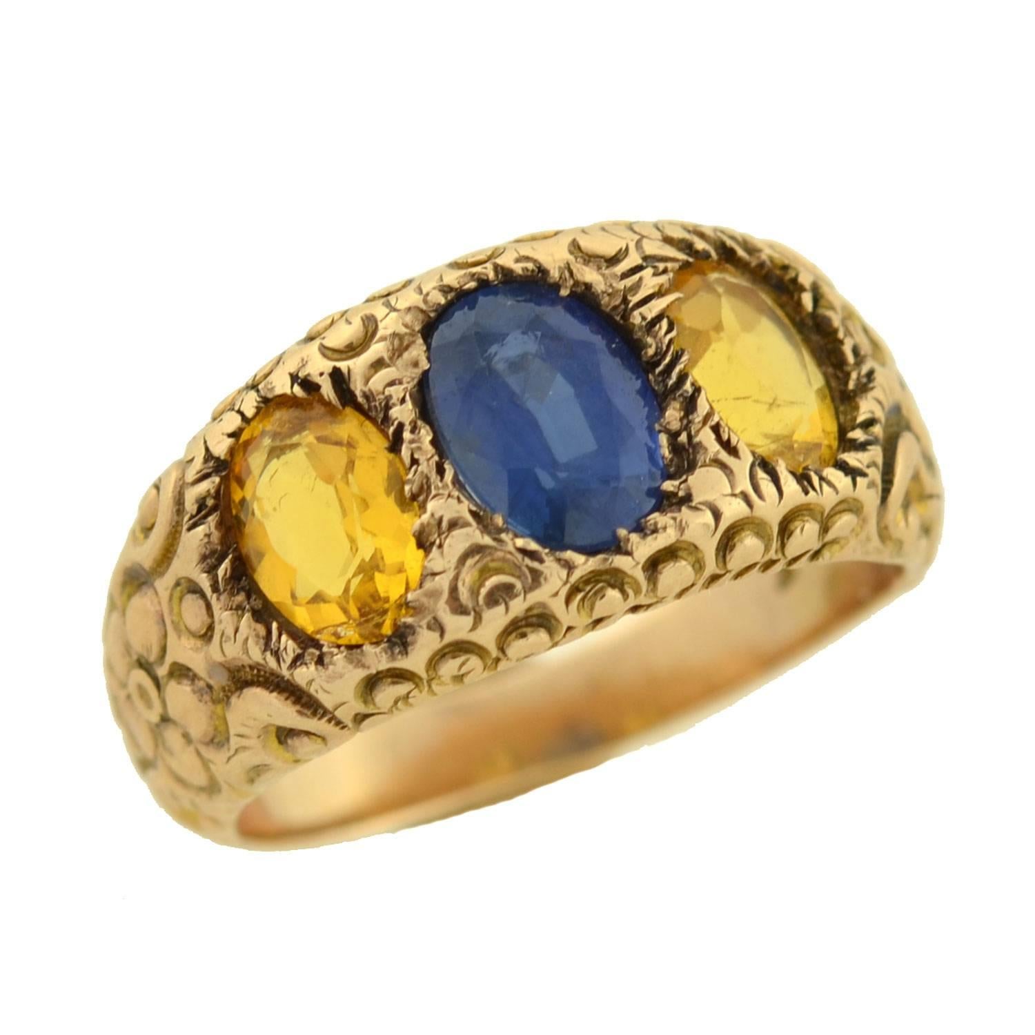 Women's or Men's Late Victorian Multicolored Sapphire 3-Stone Gold Ring