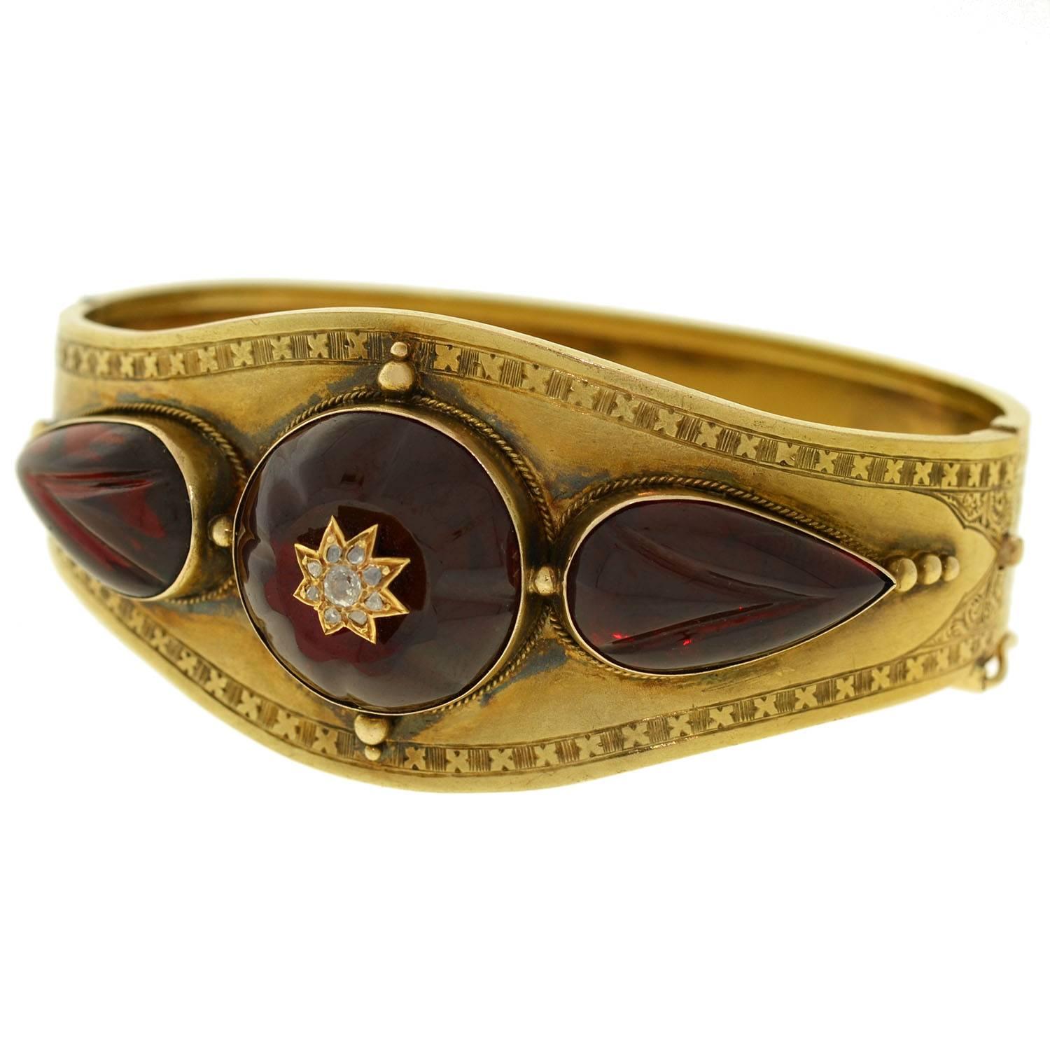 Cabochon Victorian Carved Garnet and Diamond Starburst Bangle Bracelet For Sale