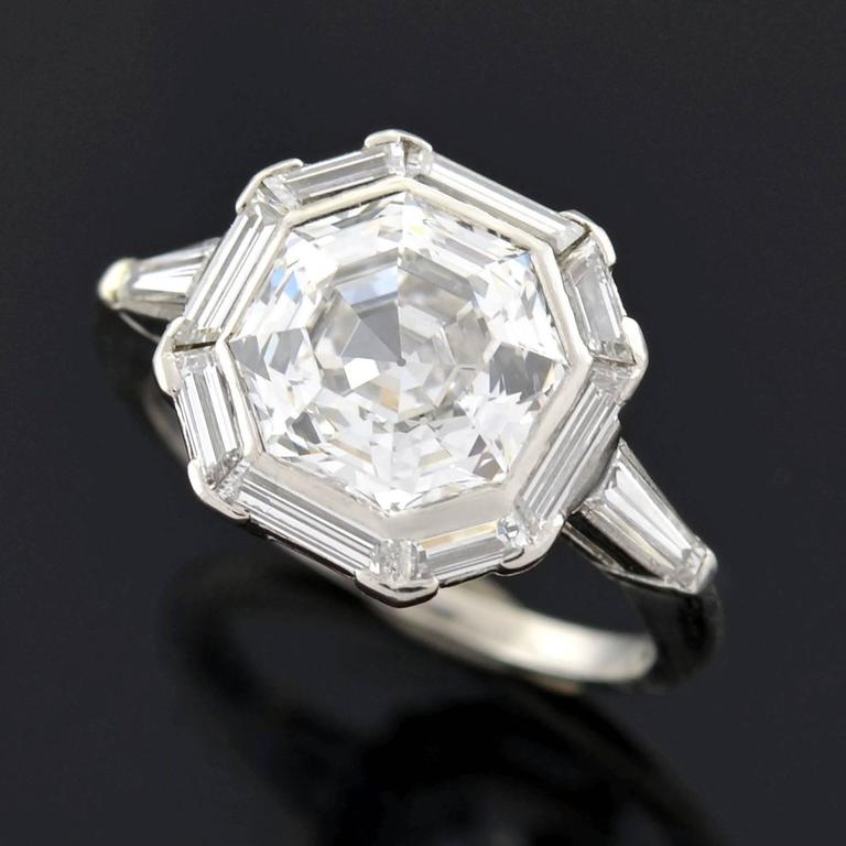 Octagonal_Step_Cut_Diamond_Engagement_Ring5_l.jpg