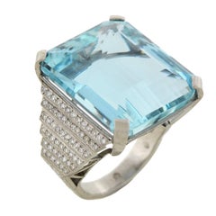 Contemporary 32.5 Carat Aquamarine Diamond Platinum Ring 