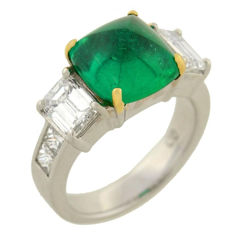Contemporary Pyramidal Cabochon 4.05 Carat Emerald Diamond Gold Ring at ...