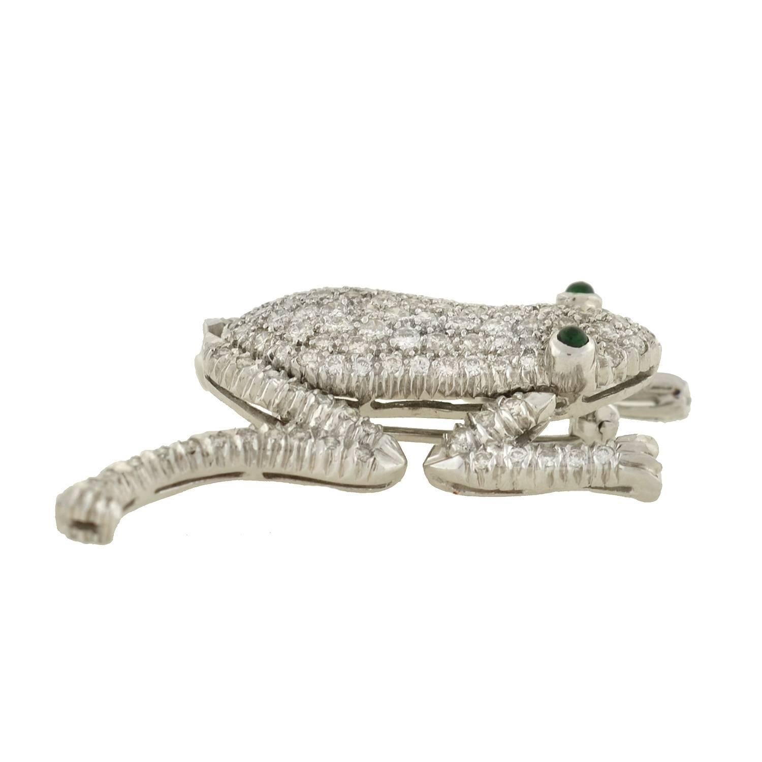 Contemporary Emerald Pave Diamond Gold Frog Pin