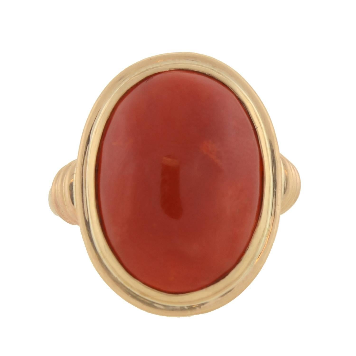 Early Retro Cabochon Oxblood Coral Gold Ring In Excellent Condition In Narberth, PA