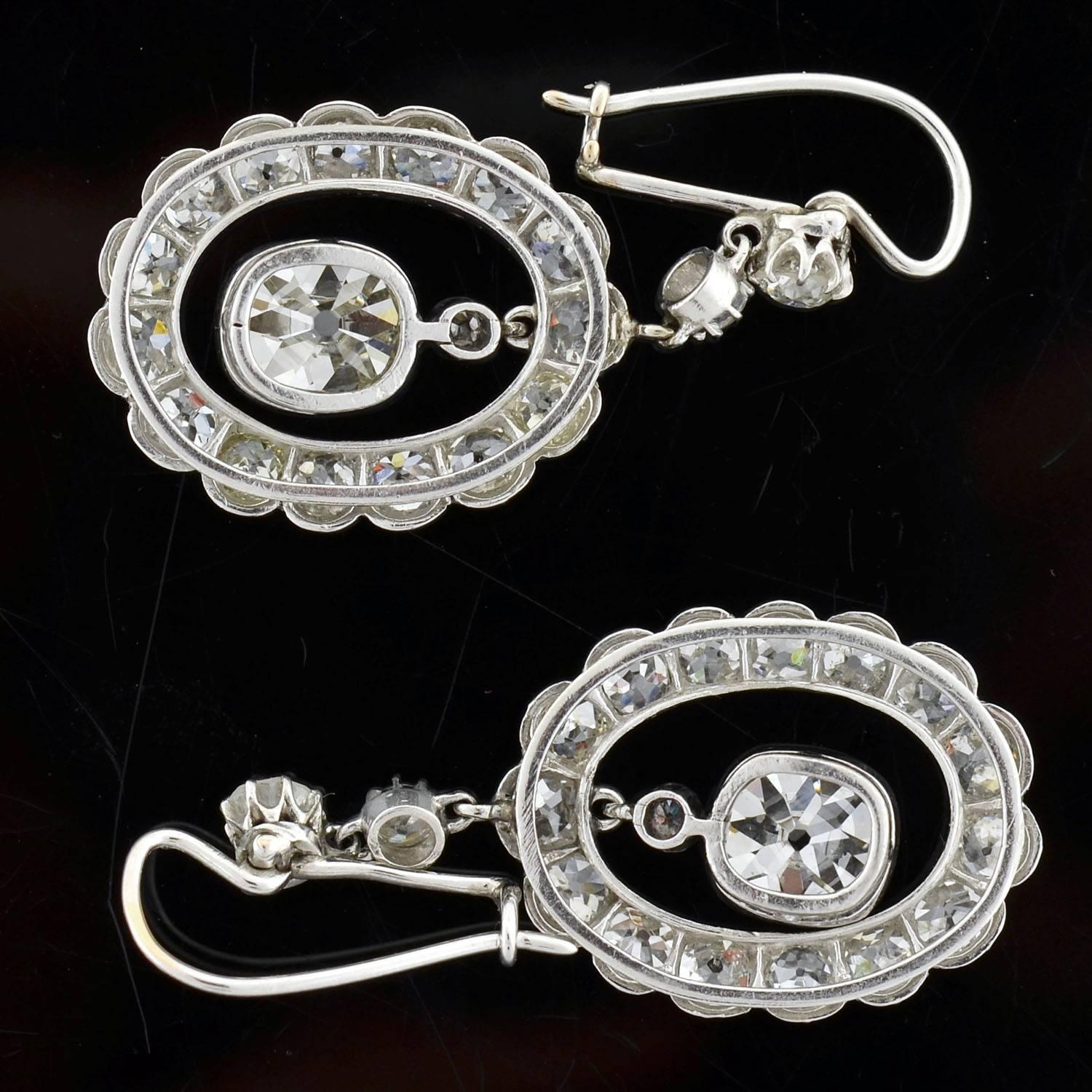 Edwardian Dramatic 6.20 carats Diamonds Platinum Earrings  3