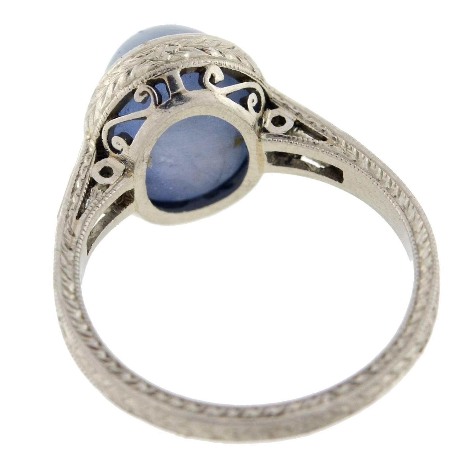Women's Art Deco 2.50 Carat Star Sapphire Diamond Ring