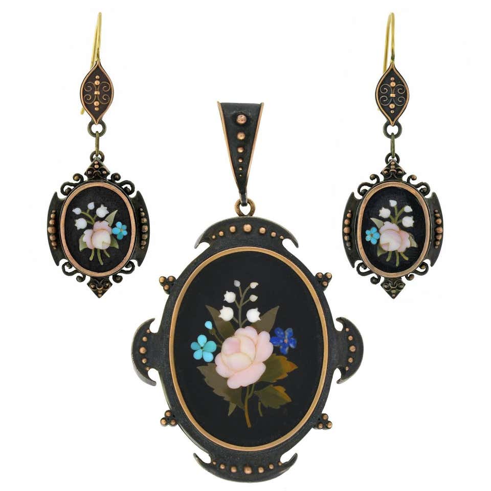 Locket and earring set Clearance