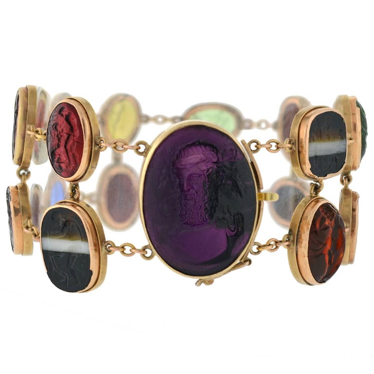 Early Victorian Glass Tassie and Agate Intaglio Link Bracelet in - Main Image