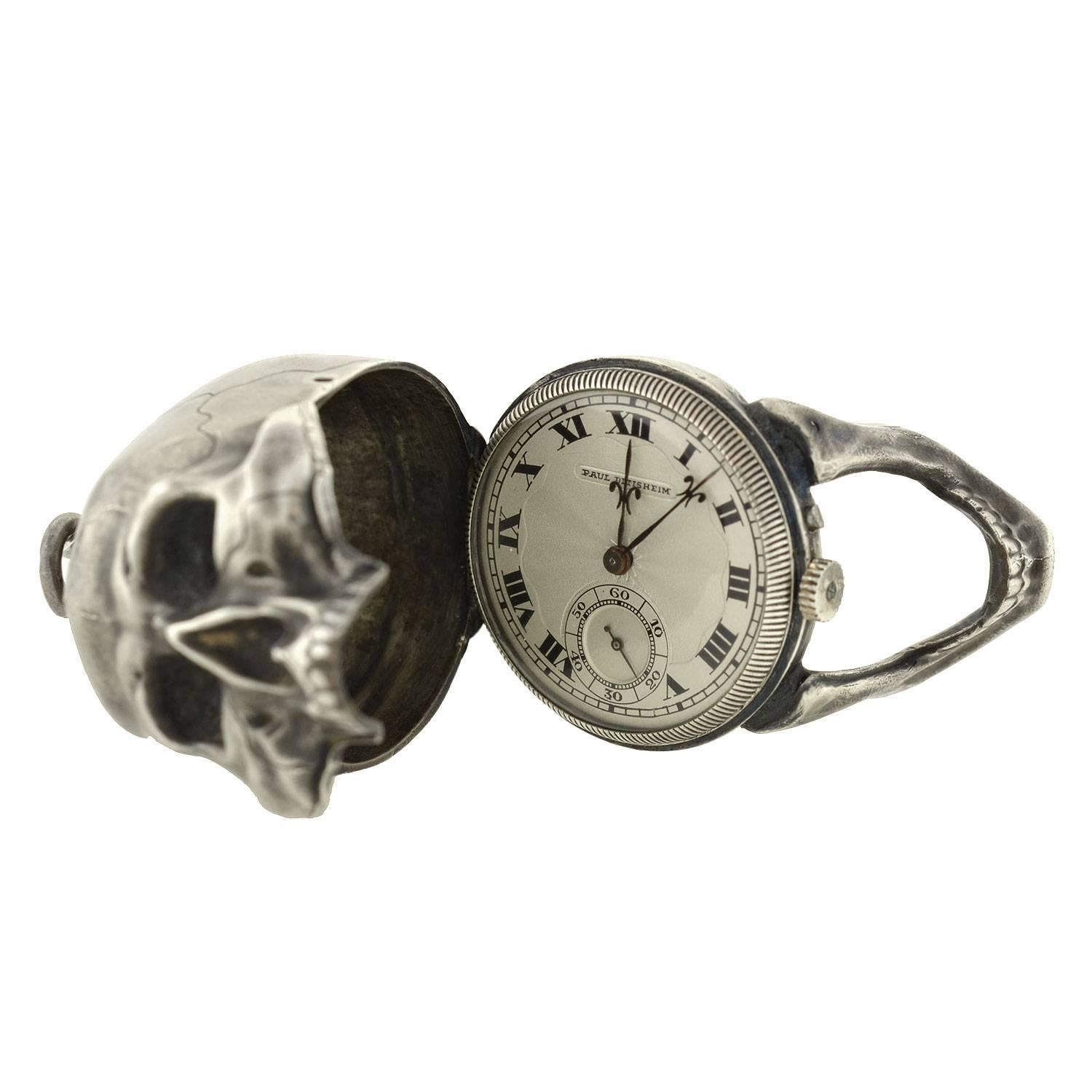 Paul Ditisheim war ein berühmter Schweizer Uhrmacher, Erfinder und Industrieller. Er wurde 1868 in La Chaux-de-Fonds, der historischen Wiege der Uhrenindustrie, geboren und entstammte der Familie Ditisheim, den Besitzern von Vulcain, einer bekannten