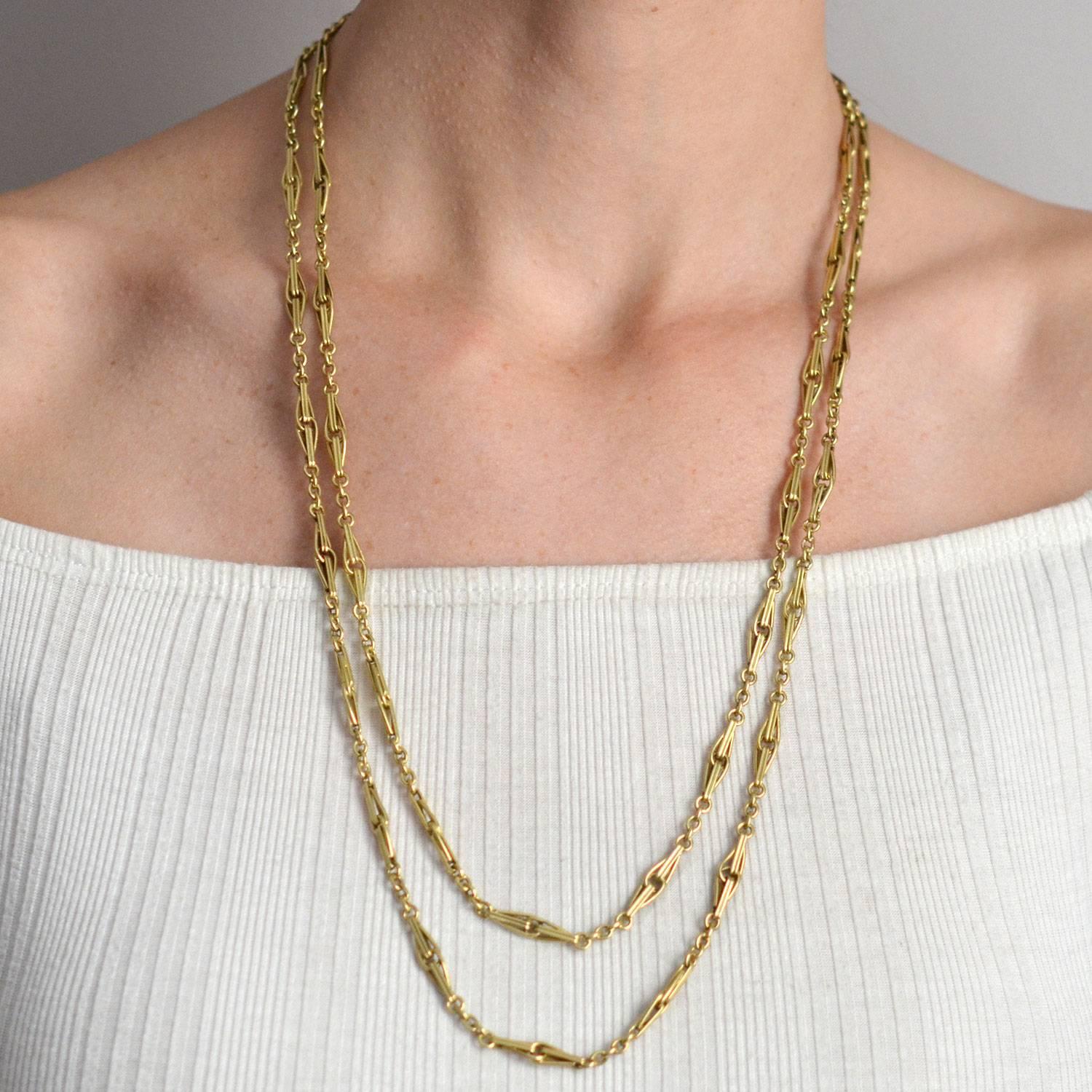 Late Victorian French Yellow Gold Link Chain Necklace For Sale 1