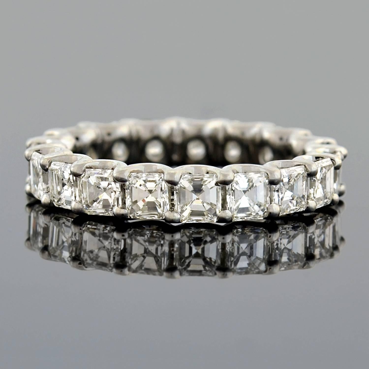 Contemporary 3.62 Total Carat Asscher Cut Diamond Platinum Eternity Band In Excellent Condition In Narberth, PA