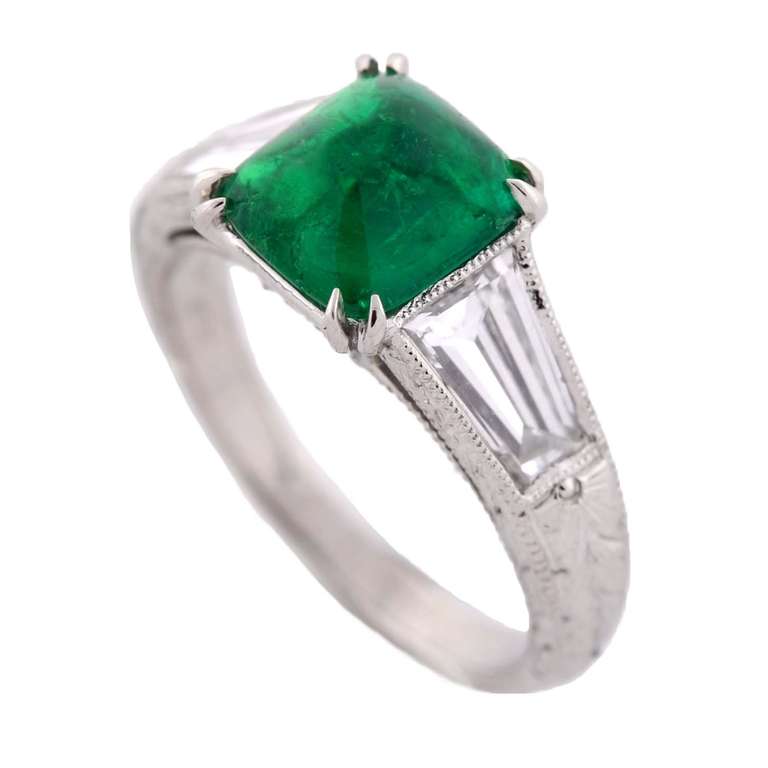 Contemporary Sugarloaf Muzo Emerald and Diamond Ring at 1stDibs