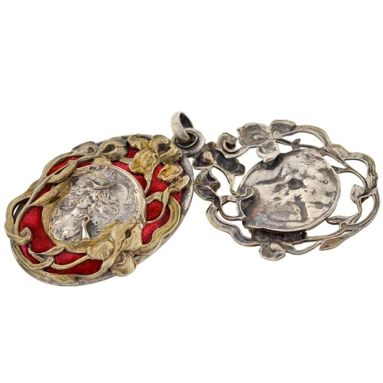 Art Nouveau French Sterling Gilt Repousse Slide Locket 1