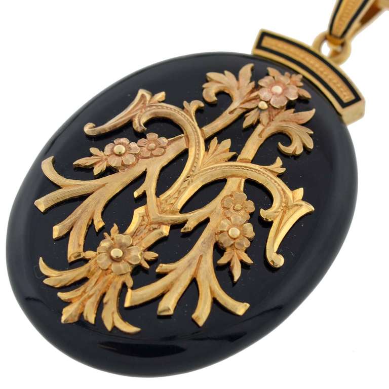 Victorian Ornate Onyx Chain and Locket 1