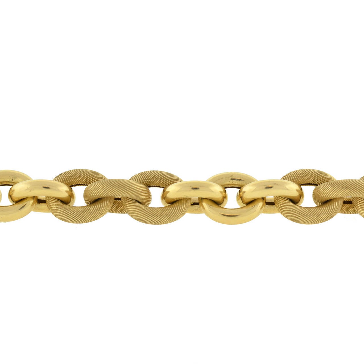 Large Gold Link Chain Necklace In Excellent Condition In Narberth, PA