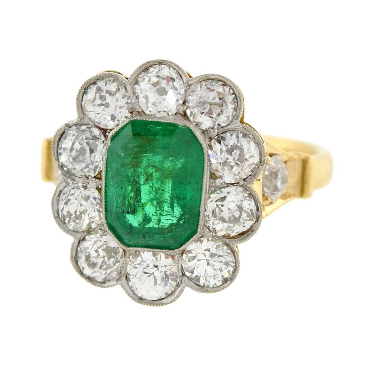emerald and diamond gold ring