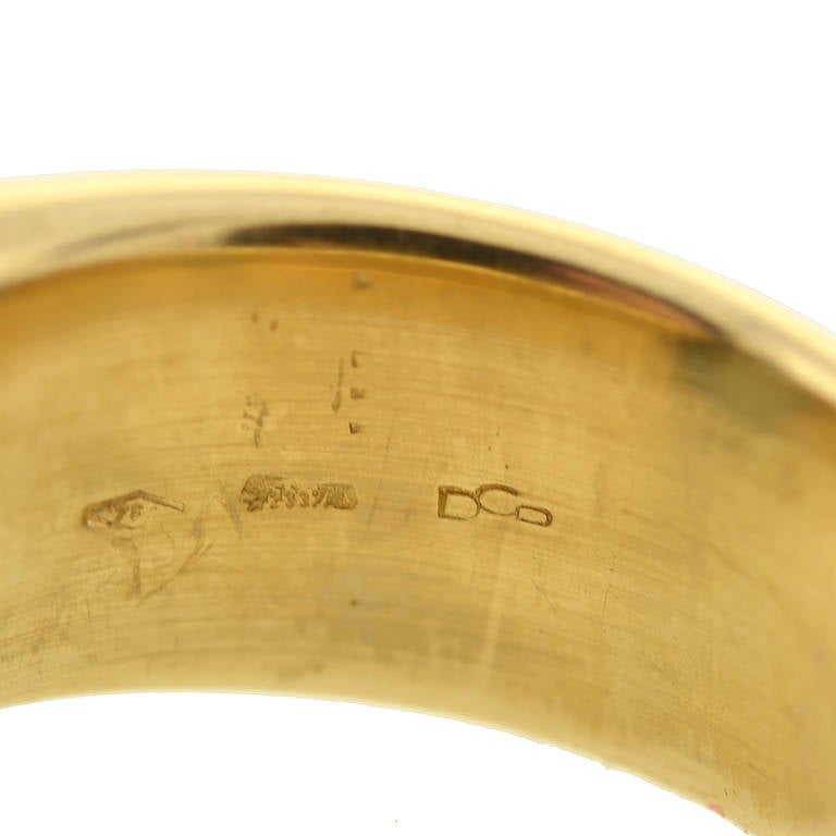 Bague jonc contemporaine en or 12 mm avec perle de Tahiti en vente 1