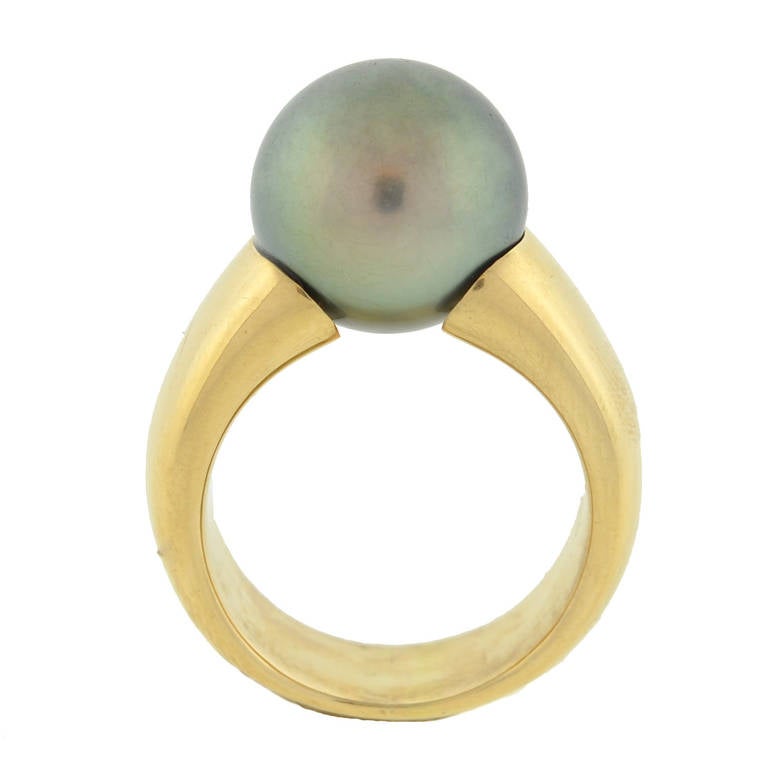 Contemporary 12mm Tahitian Pearl Gold Band Ring In Good Condition For Sale In Narberth, PA