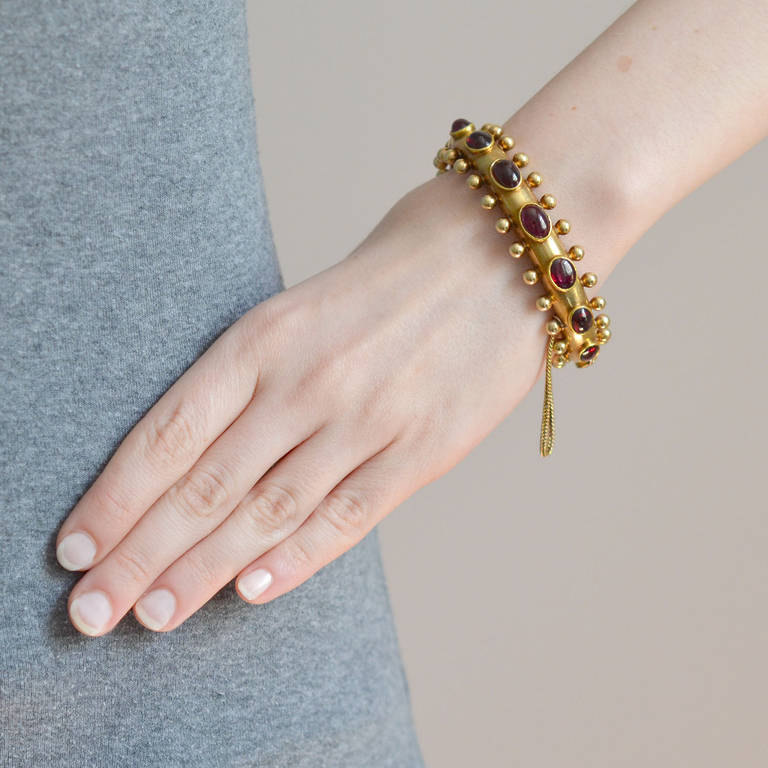 Viktorianisches französisches Granat-Cabochon-Gold-Armreif-Armband 3