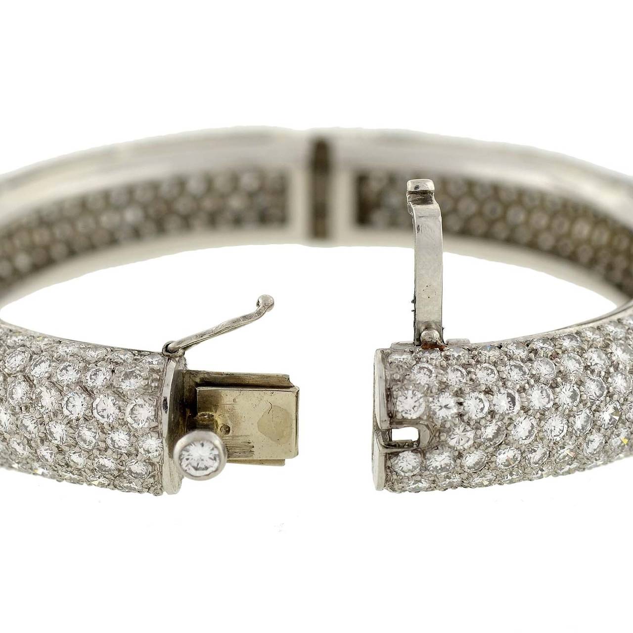 Contemporary Micro Pave Diamond Platinum Bangle Bracelet In Excellent Condition For Sale In Narberth, PA