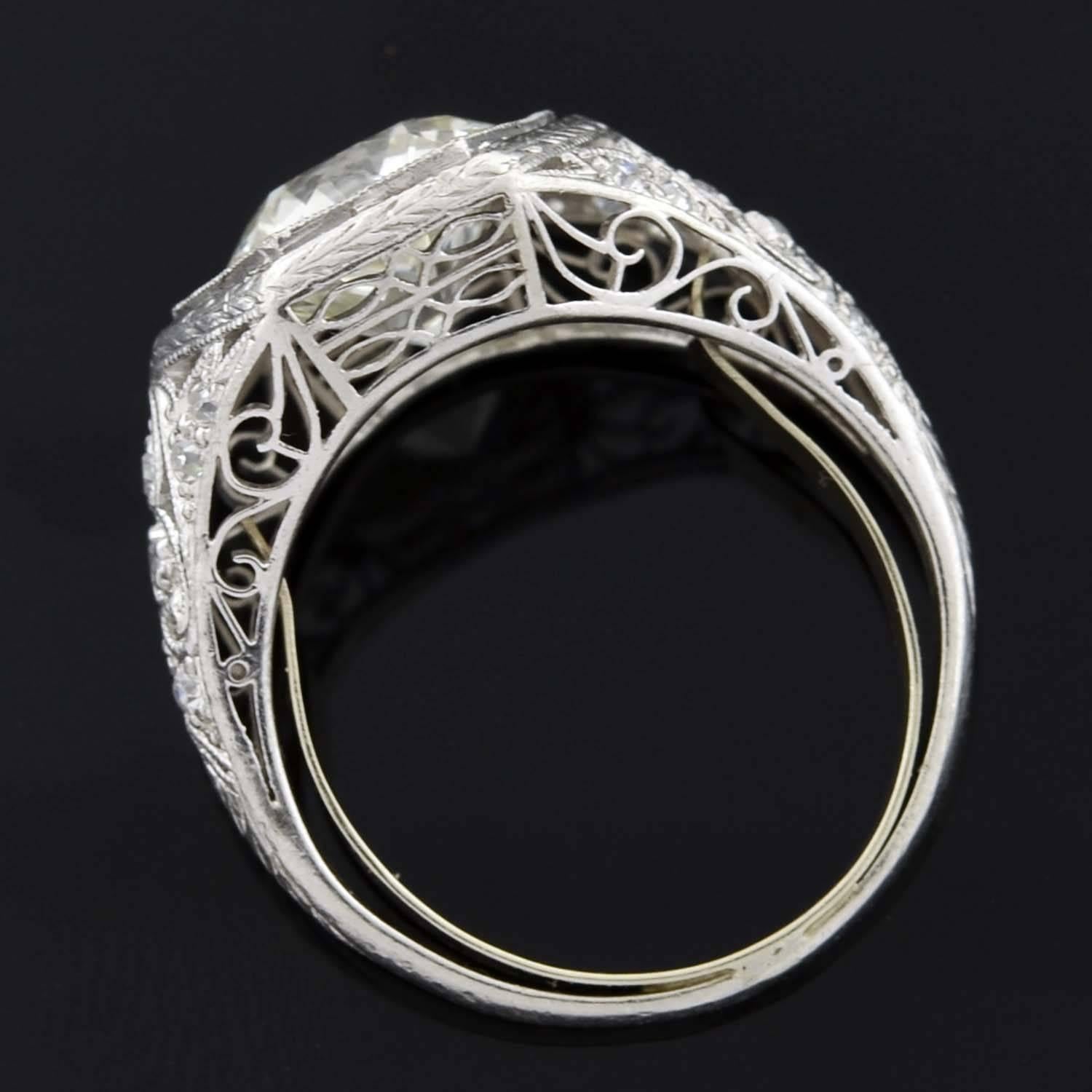 Women's Art Deco 2.50 Carat Diamond Platinum Engagement Ring 