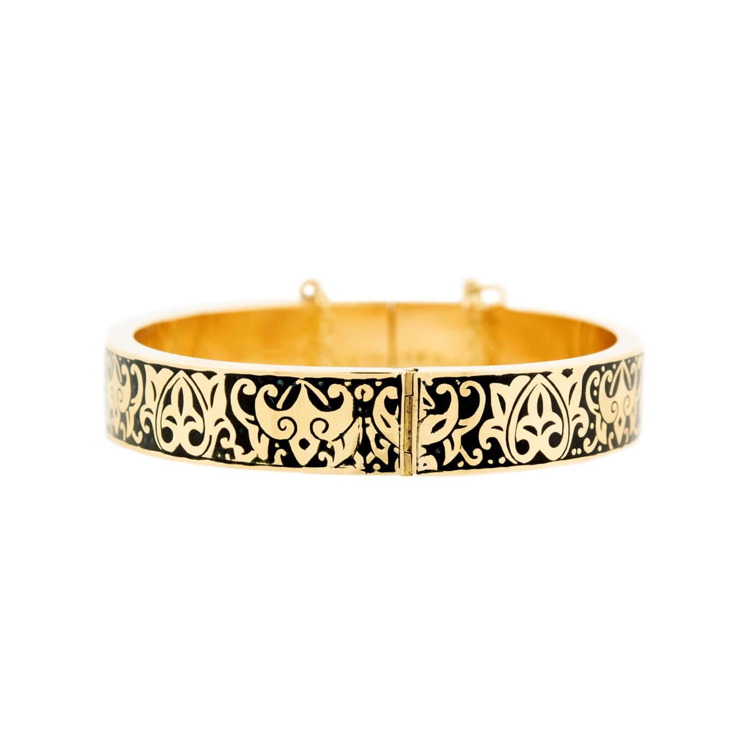 Women's Victorian 14k Enameled Hinged Bangle For Sale