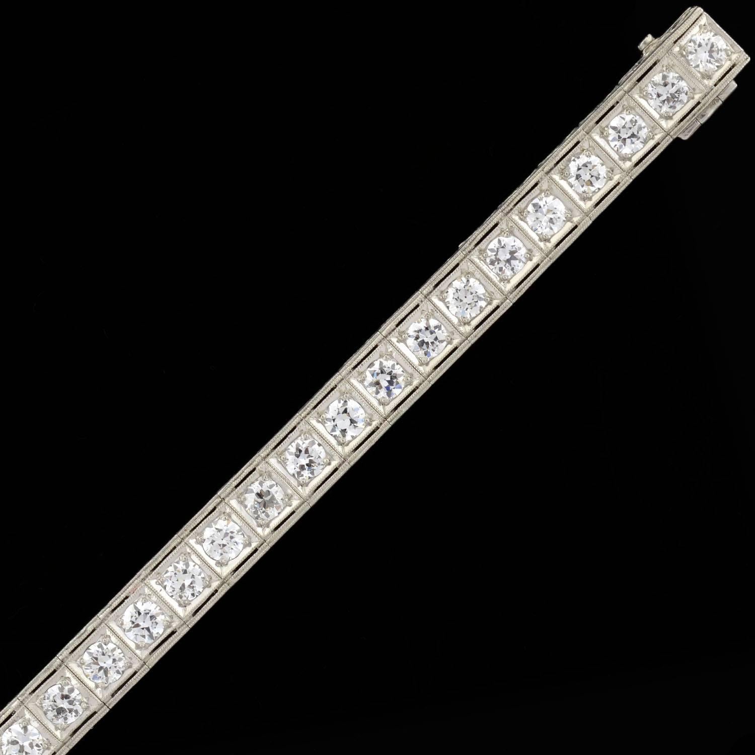 Art Deco Diamond Platinum Line Bracelet  In Excellent Condition In Narberth, PA