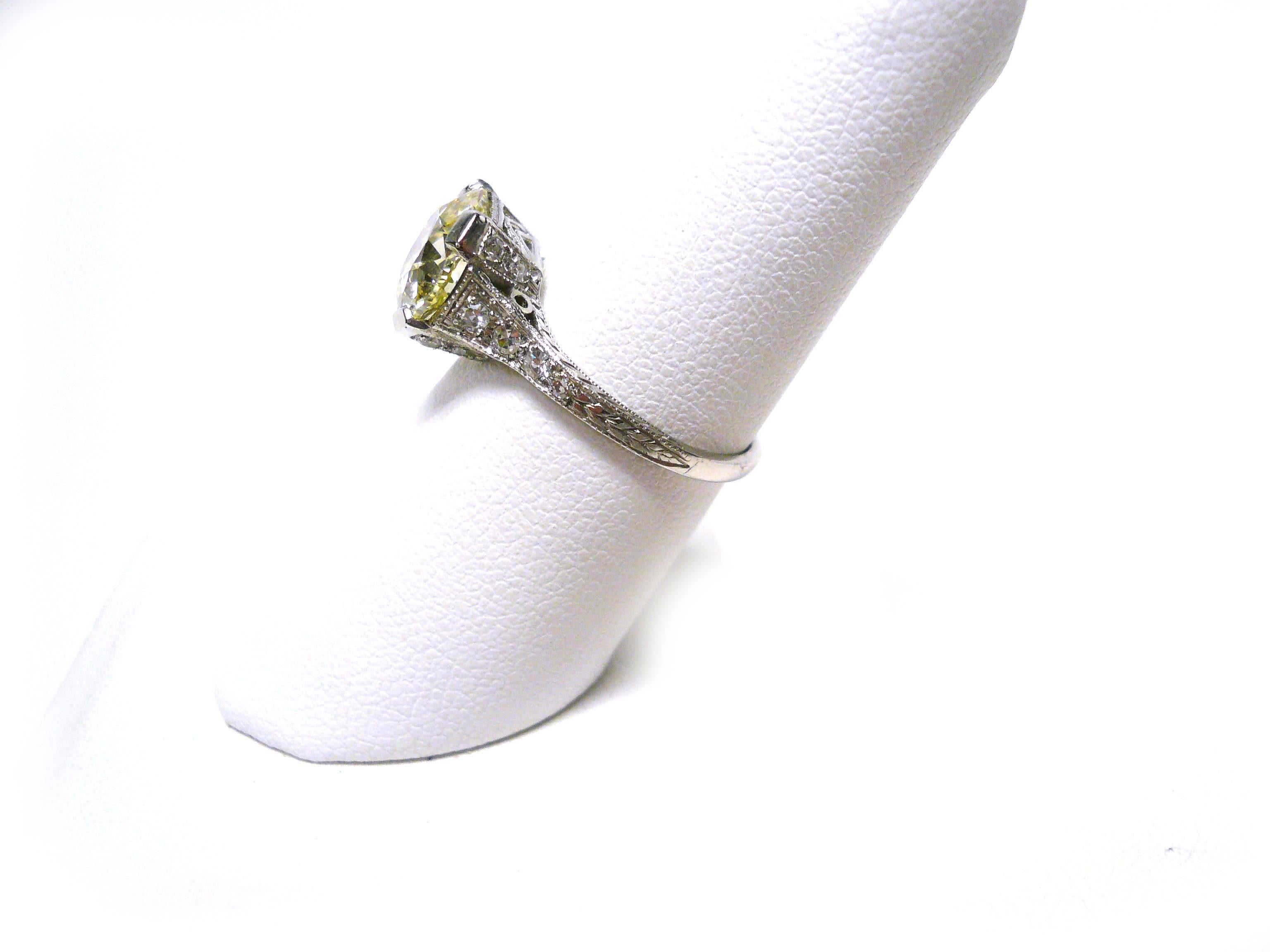 Jazz age babies and society matrons drooled for this platinum diamond ring.
This beauty was not available in the dime store but in the finest shops in Manhattan, Chicago or New Orleans.  Whereever hot jazz played, champagne flowed and no one went