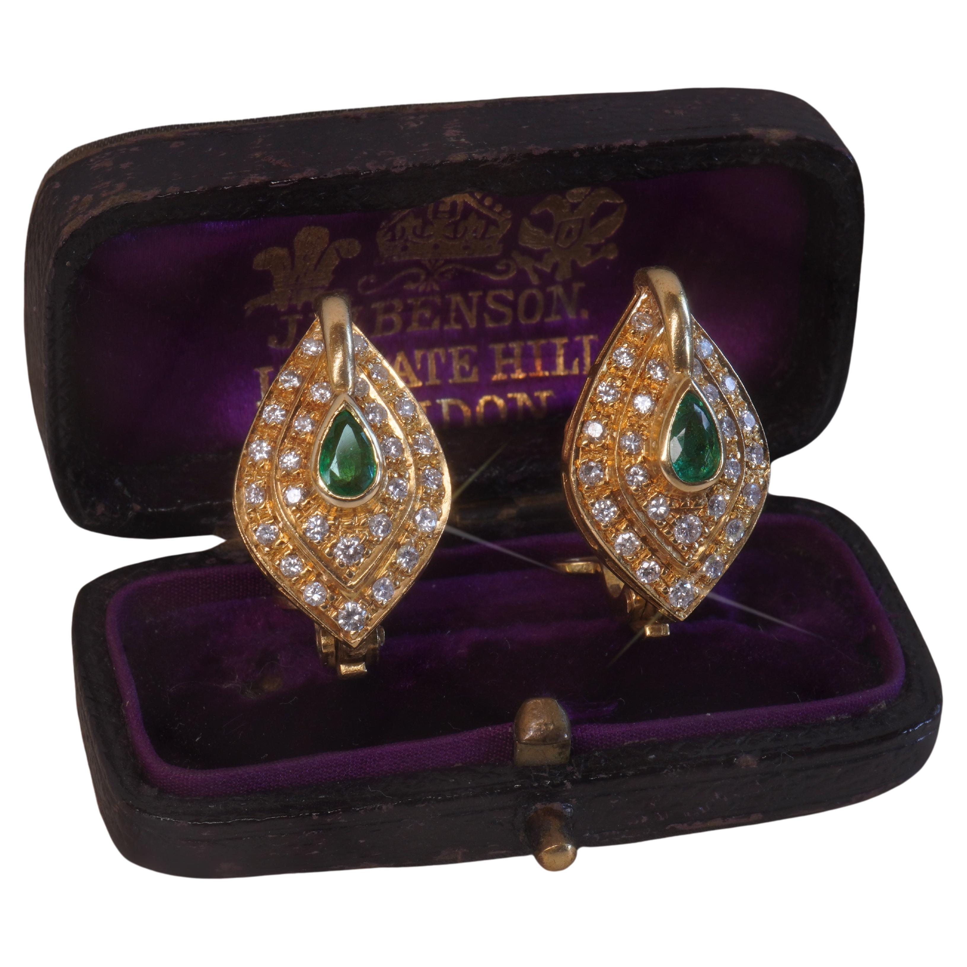 Boucles d'oreilles 18 carats avec émeraude de Colombie certifiée GIA et diamant certifié naturel VS 2,18 carats