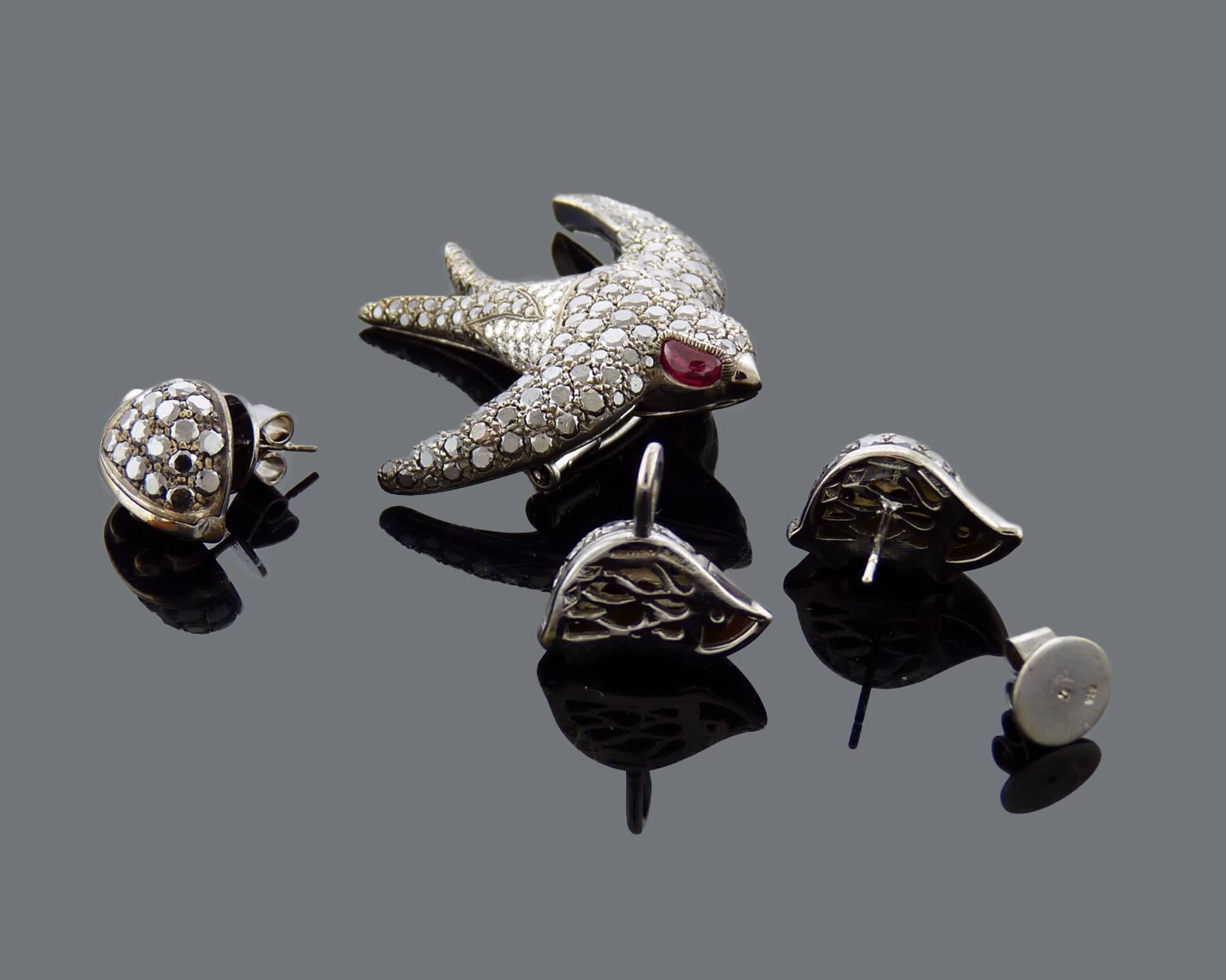 De GRISOGONO Orecchini con diamante in oro rodiato nero 18 carati Spilla con pendente In condizioni ottime in vendita a New York, NY