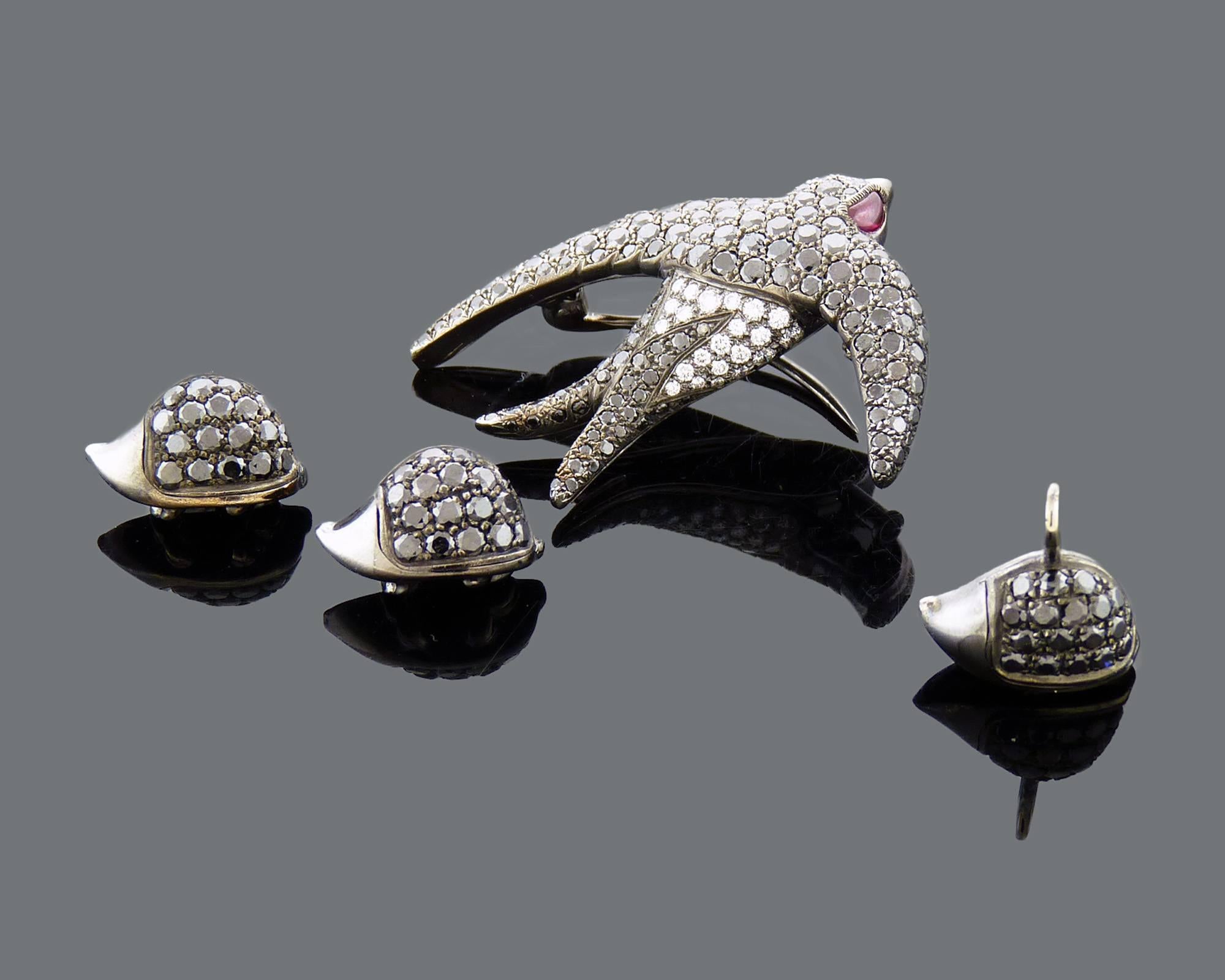 Mixed Cut De Grisogono Diamond 18 Karat Black Rhodium Gold Earrings Brooch Pendent Set For Sale