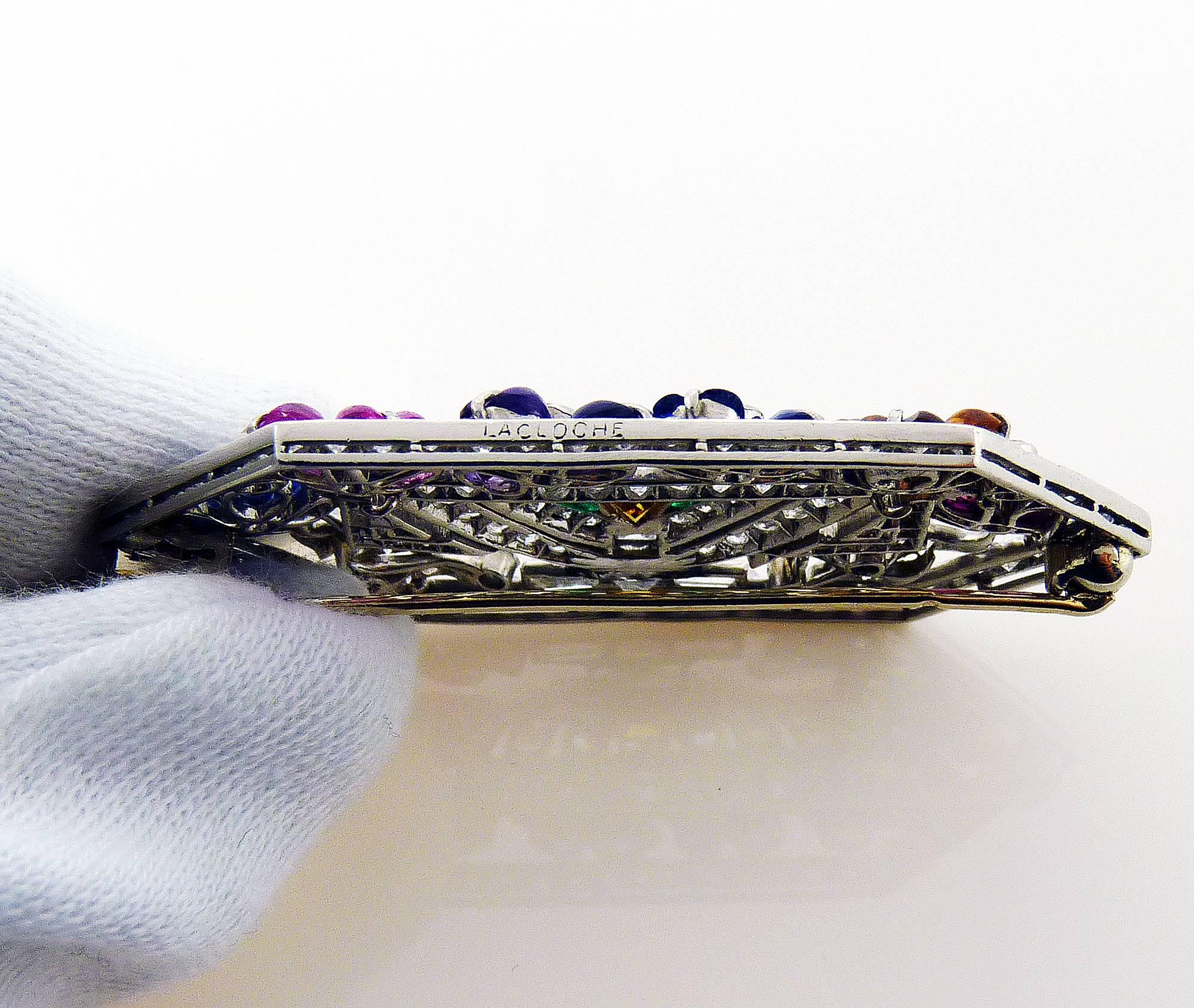 Taille mixte LaCloche Broche Art déco en platine et diamants à multiples gemmes en vente