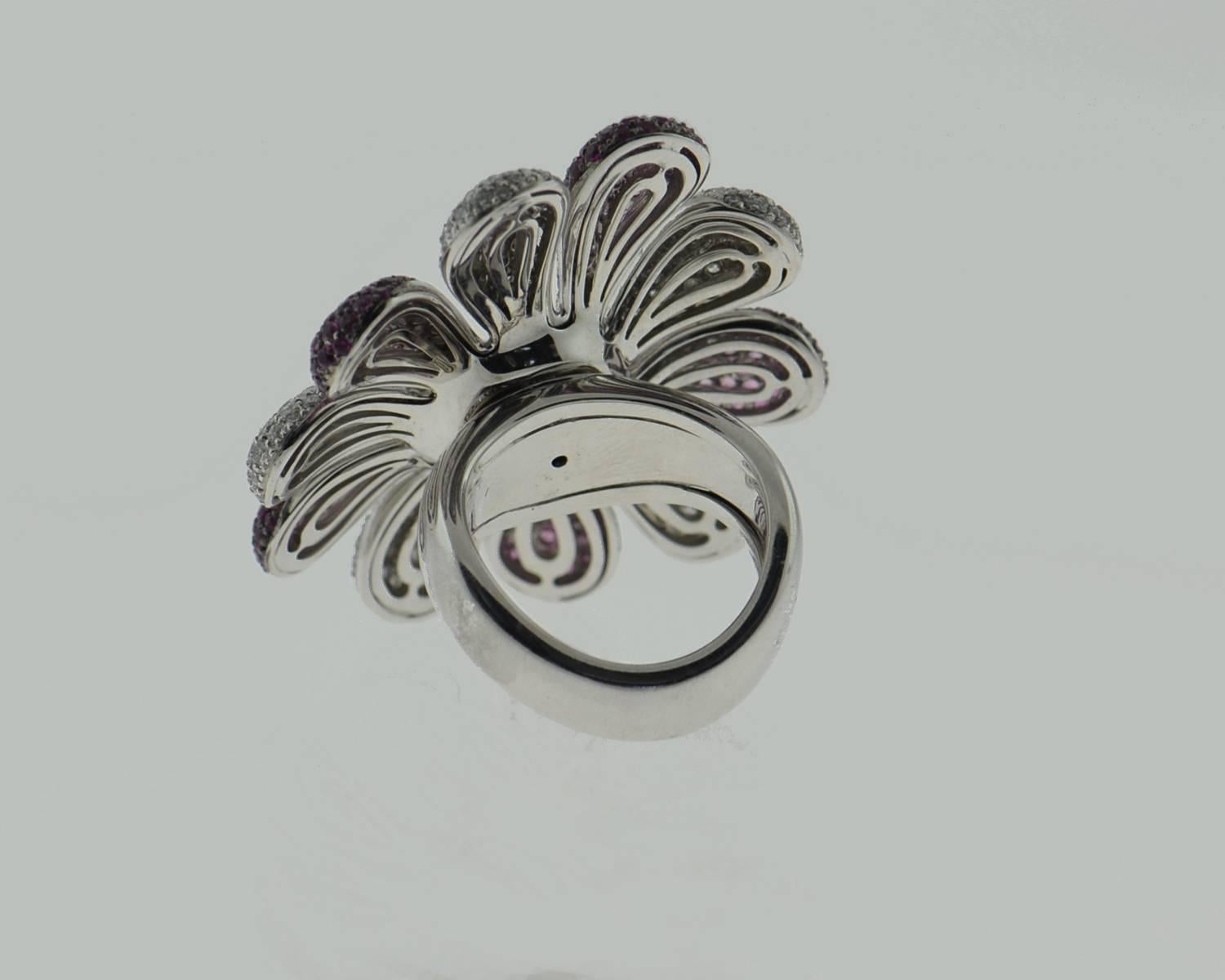 Contemporary Palmiero Diamond and Pink Sapphires 18 Karat White Gold Flower Ring