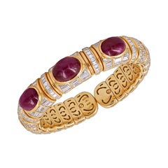 Bulgari 33,86 ct Rubin & Diamant-Armband in 18K Gold - Signed Estate