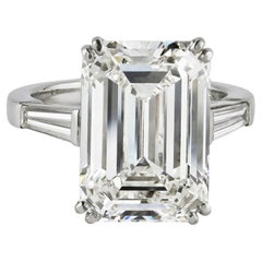 Anello di fidanzamento con diamante taglio smeraldo da 10,80 carati in platino GIA