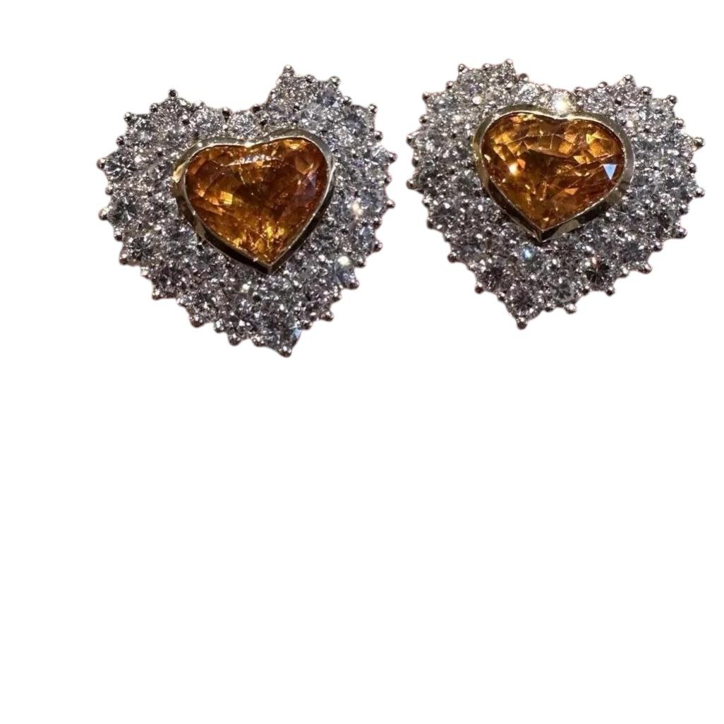 Herzohrringe mit orangefarbenem Saphir und Diamant aus 18k Gelb- und Weißgold im Angebot