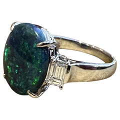 GIA 3,59 Karat Schwarzer Opal und Diamant 3-Stein-Ring aus Platin