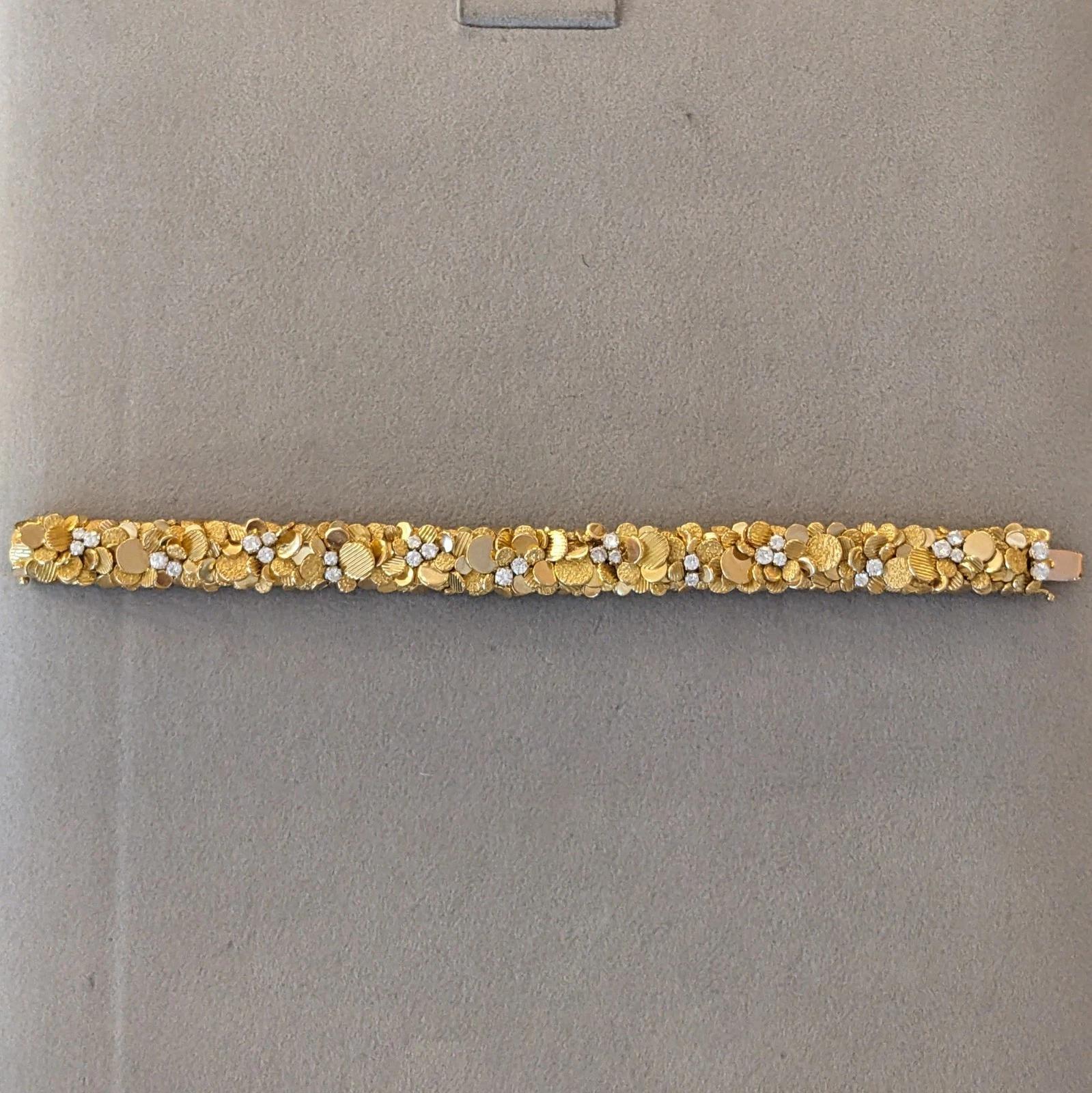 ITALY Bracelet en or jaune 18k avec disques et diamants en grappe Pour femmes en vente