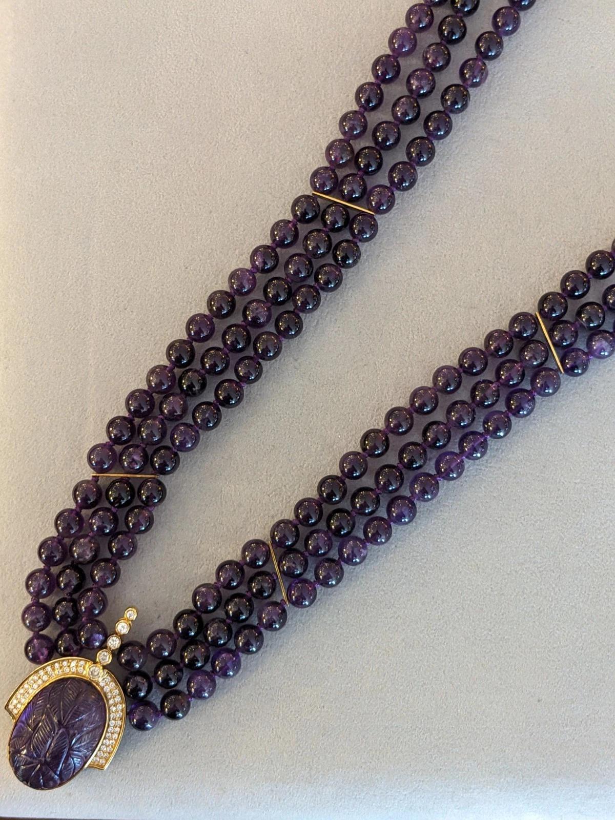Collana con ciondolo in ametista e diamanti intagliati in oro giallo 18 carati In condizioni ottime in vendita a La Jolla, CA