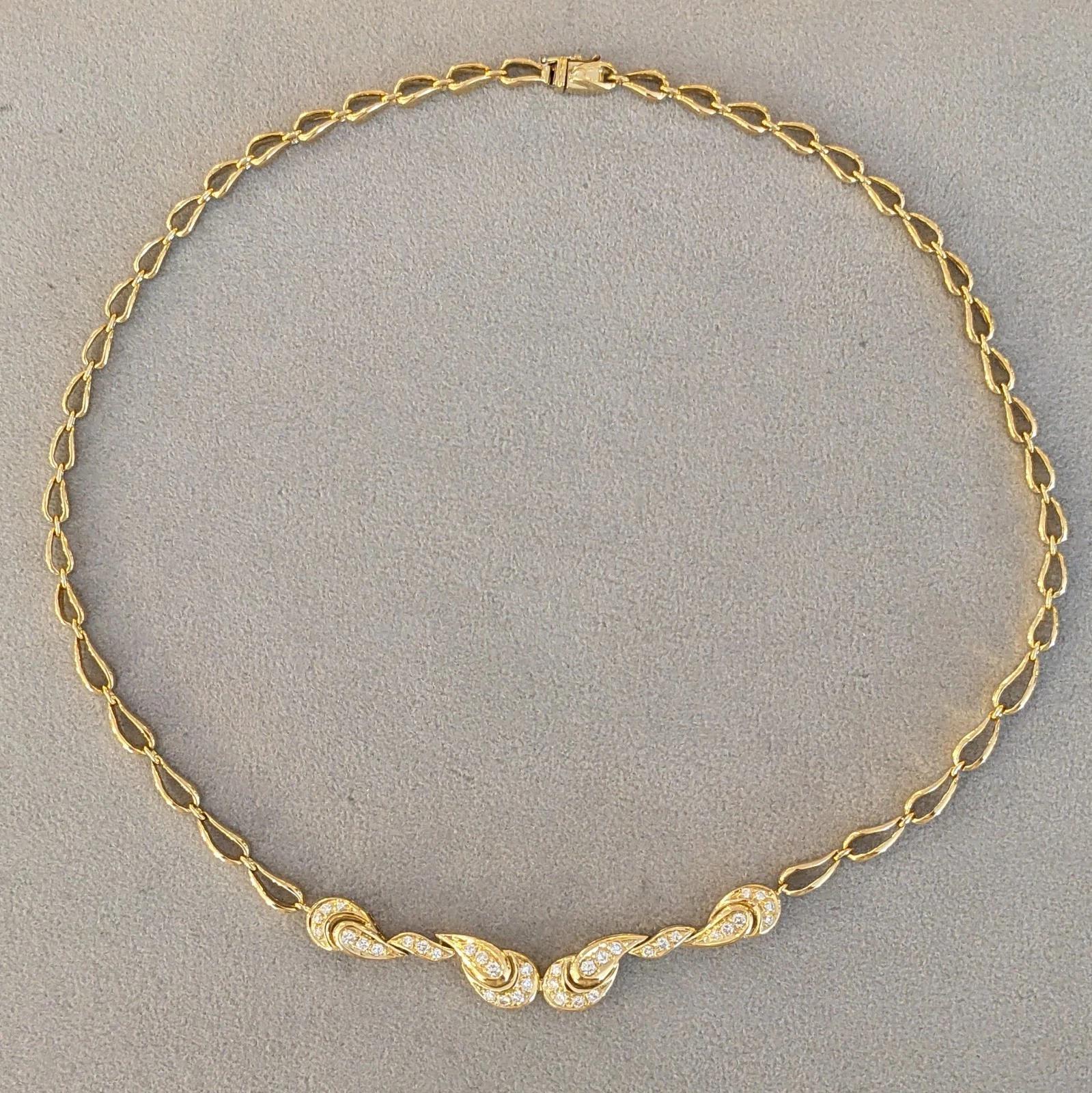 Taglio rotondo Collana girocollo con diamanti Italia in oro giallo 18 carati in vendita