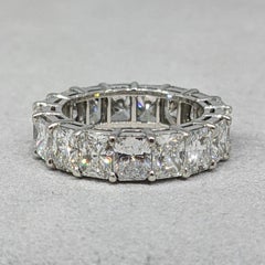 Anello eternity con diamanti taglio Radiant, 6,00 carati totali, platino, misura 4,5