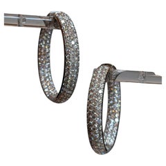 Boucles d'oreilles créoles en or blanc 18 carats avec pavé de diamants ronds de 9,50 carats, par Odelia