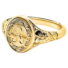 Bague de renouvellement personnalisée en or 18ct