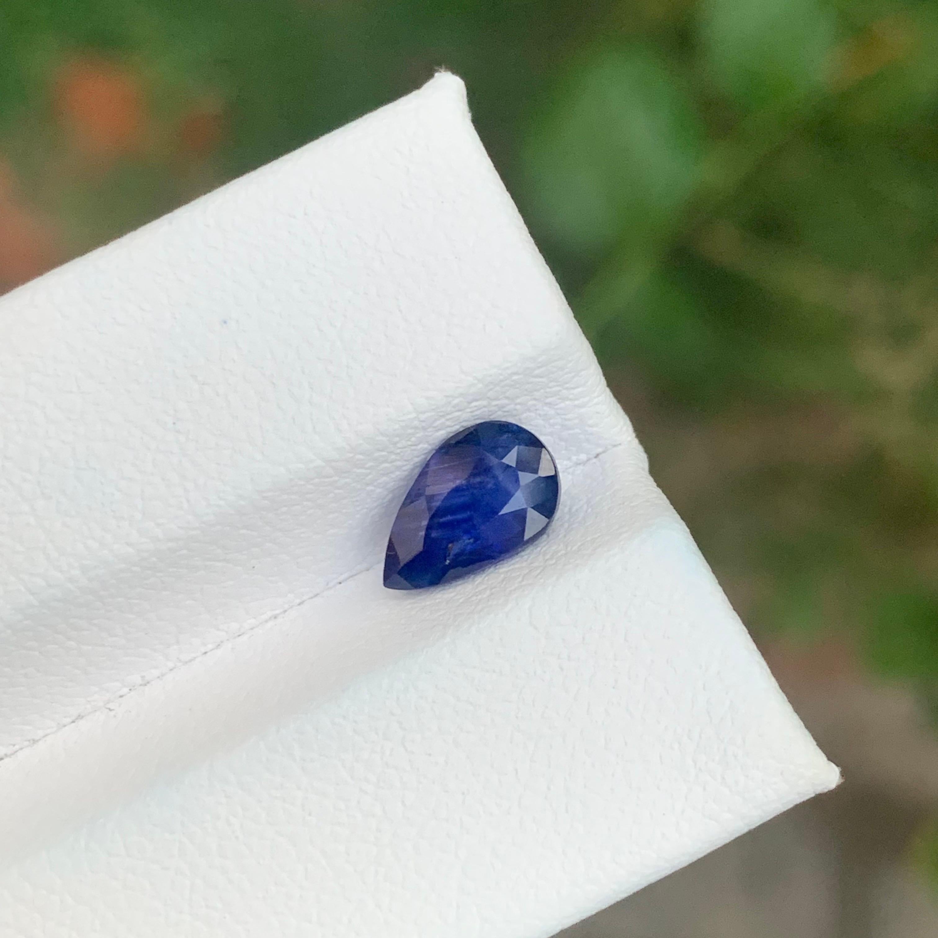 1,60 Karat natürlicher loser blauer Saphir Birnenform Edelstein (Tropfenschliff) im Angebot
