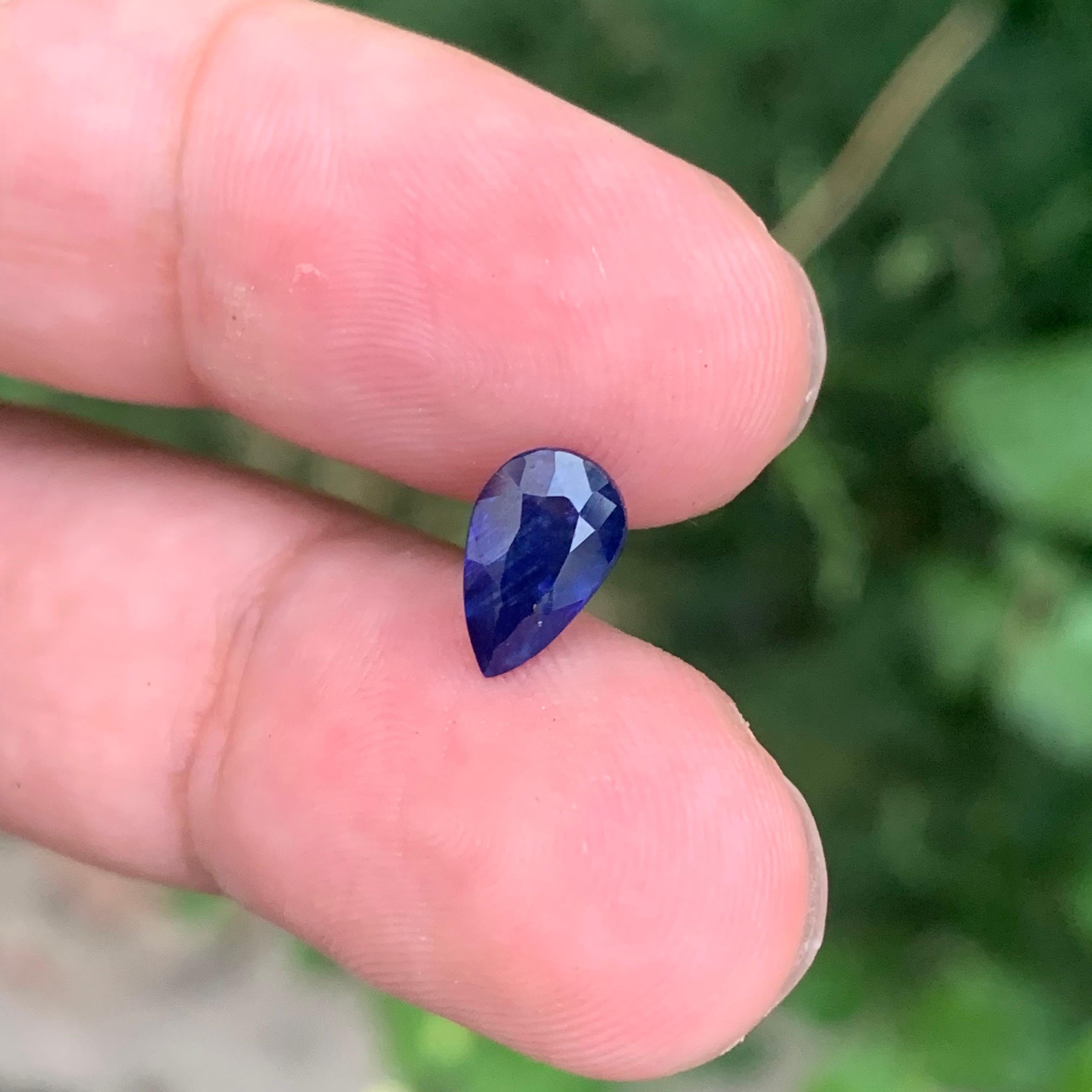 1,60 Karat natürlicher loser blauer Saphir Birnenform Edelstein im Angebot 2