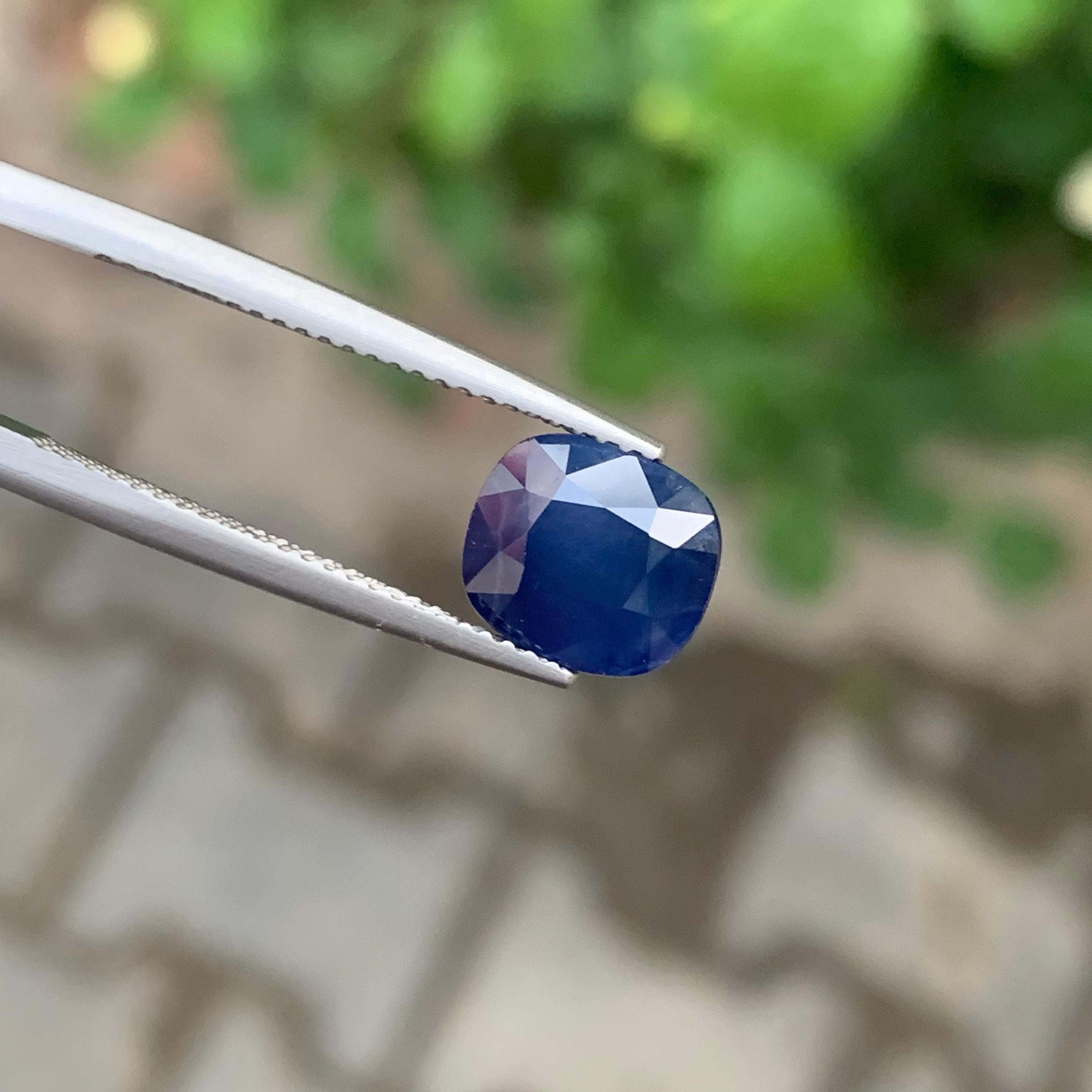 3,15 Karat natürlicher loser blauer Saphir Kissenform Edelstein im Zustand „Neu“ im Angebot in Peshawar, PK